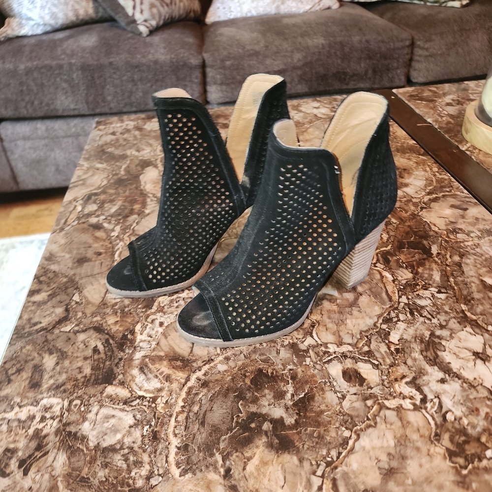 3 pairs of shoes